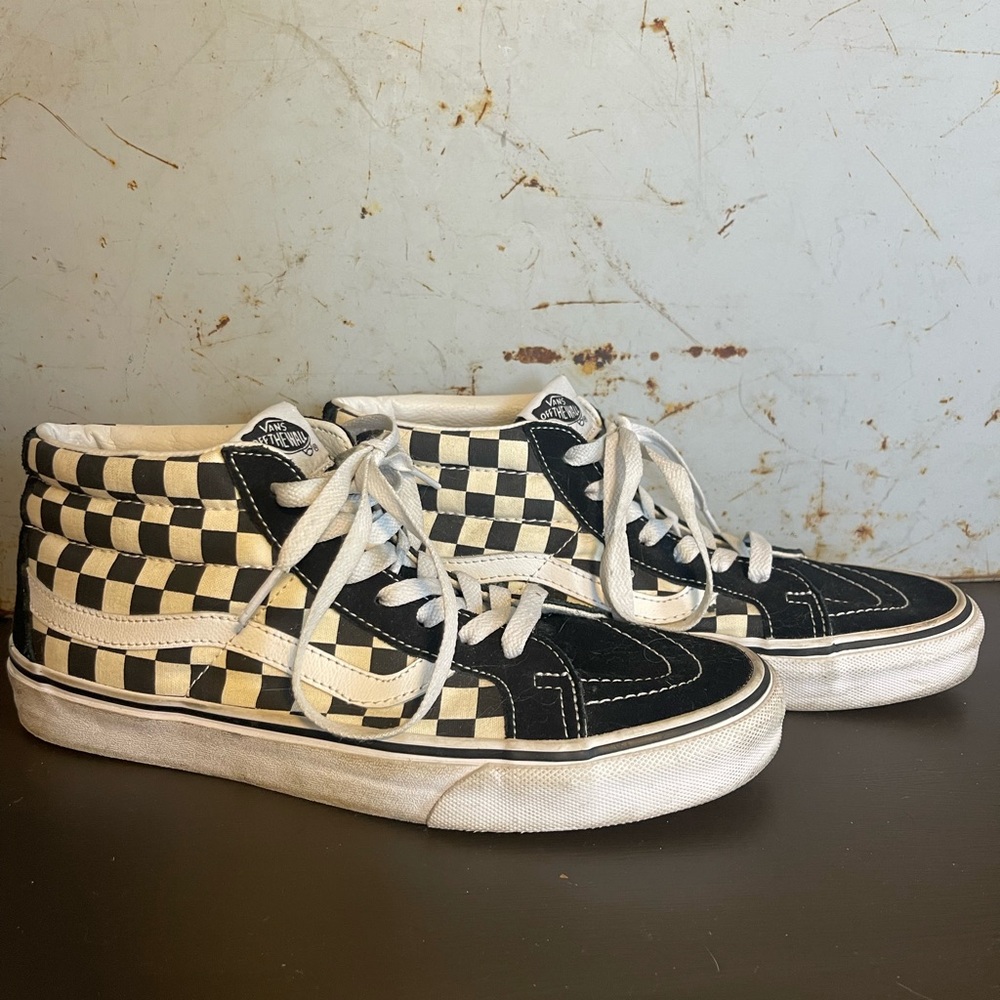 Mid-Top Vans - Picture 4 of 6